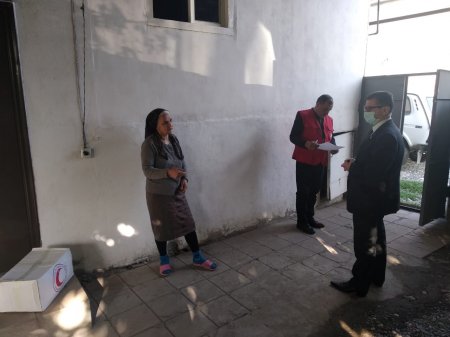 Deputatdan növbəti humanitar aksiya