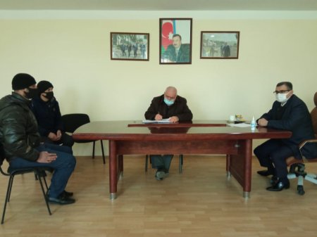 Novruz Aslanov seçiciləri qəbul edib