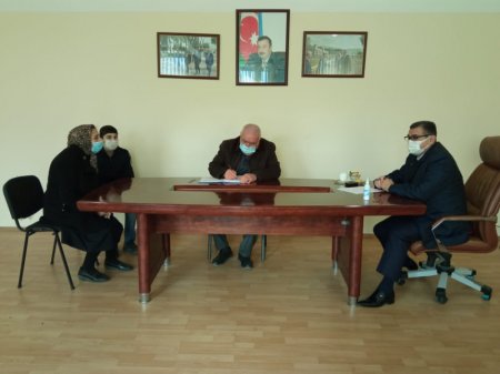 Novruz Aslanov seçiciləri qəbul edib