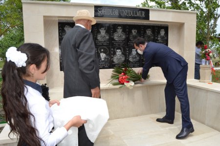 İsmayıllının Hacıhətəmli və Qalınçaq kəndlərində şəhidlərin xatirəsinə tikilən abidə kompleksləri açılıb