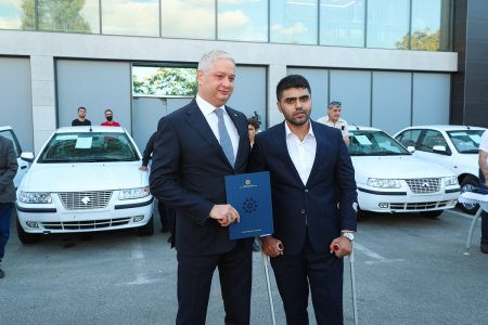 Vətən müharibəsində iştirak edən daha 44 qaziyə avtomobillər təqdim edildi