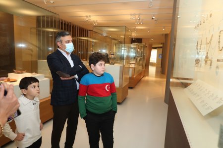 “Tut əlimdən”: bu dəfə şəhidimiz Rəhim Hüseynovun övladları ilə nazir müavini Vüsal Nəsirli yaddaqalan gün keçirdi