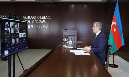 Dövlət Miqrasiya Xidmətinin rəisi Vüsal Hüseynov Beynəlxalq Miqrasiya İcmalı Forumuna 100 günün qalmasına həsr olunmuş onlayn tədbirdə iştirak edib