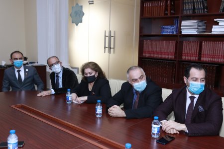 Xaricdə yaşayan azərbaycanlı alimlərin forumunun keçirilməsi     müzakirə olunub
