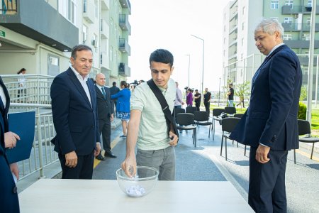 Daha 50 şəhid ailəsi və müharibə əlilinə yeni mənzillər təqdim olundu