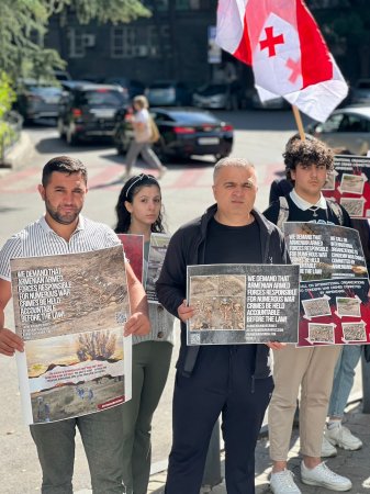 Tbilisidə Ermənistanın hərbi cinayətlərinə qarşı silsilə aksiyalar keçirilib