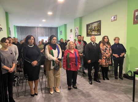 Rotterdamda “Bayraq tariximizdən…” mövzusunda konfrans keçirilib