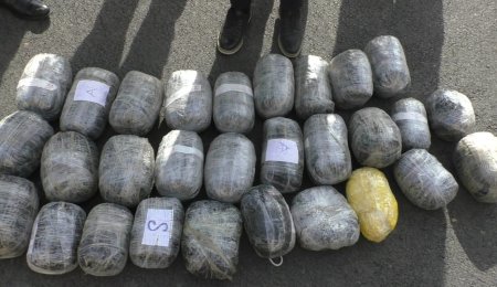Yardımlıdan paytaxta 53 kiloqram narkotik vasitə gətirmək istəyən şəxslər saxlanılıb