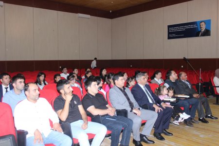 Yazıçı, Azərbaycan Yazıçılar Birliyinin üzvü, “Qızıl qələm” mükafatı laureatı Elxan Elatlının Qobustan gəncləri ilə görüşü keçirilib