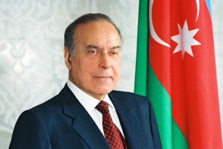 Rüfət Hacıyev: Heydər Əliyev elm və təhsilin inkişafına böyük qayğı ilə yanaşırdı