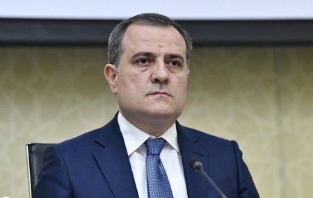 Təhsil naziri məzunları təbrik etdi: “Son zəng”i arzuladığımız kimi keçirə bilməməyimiz bizi məyus edir”