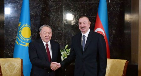 İlham Əliyev Nursultan Nazarbayevə zəng etdi