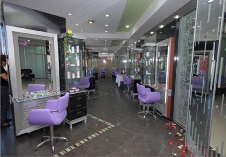 Gözəllik salonlarında oğru qadın peyda oldu - Video