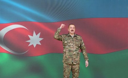 Əflatun Qasımov: Xalqından güc alan Lider, Liderindən güc alan ordu