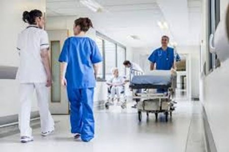 Koronavirus infeksiyasına qarşı aparılan vaksinasiya ilə bağlı Səhiyyə Nazirliyinin baş infeksionisti Təyyar Eyvazovun əhaliyə müraciəti