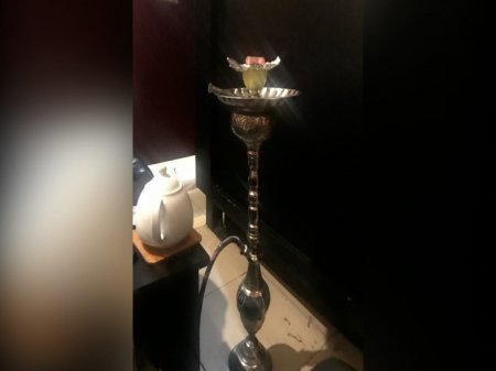 Bakıda karantin qaydalarına əməl etməyən çay evlərində polislər tərəfindən reydlər keçirilib