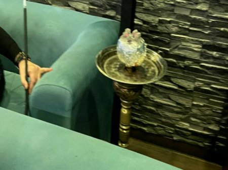 Bakıda karantin qaydalarına əməl etməyən çay evlərində polislər tərəfindən reydlər keçirilib