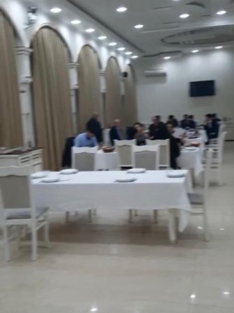 Paytaxtın Nizami rayonunda xüsusi karantin rejim qaydalarına əməl edilməyən restoranların birində  toy mərasiminin keçirilməsi aşkalanıb