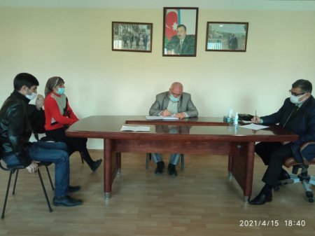 Novruz Aslanovun seçiciləri ilə görüşü davam edir