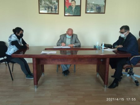 Novruz Aslanovun seçiciləri ilə görüşü davam edir