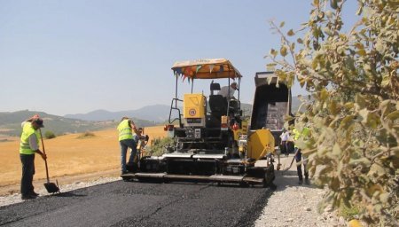 İsmayıllıda kənd yollarının tikintisi davam etdirilir