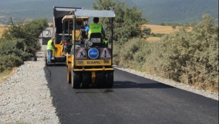 İsmayıllıda kənd yollarının tikintisi davam etdirilir