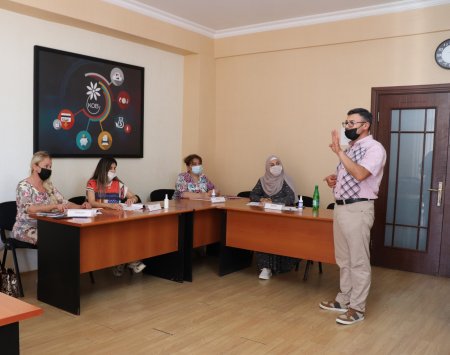 “Məktəbim” layihəsi iştirakçılarının ilk qrupunun təlimləri başa çatıb