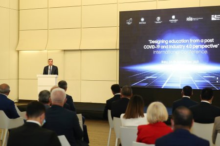 Rəqəmsal transformasiya əmək bazarında yeni çağırışlar, peşələrə olan tələblərdə ciddi dəyişikliklər yaradır