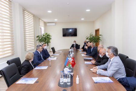 Nazir İnam Kərimov Azərbaycan Dövlət Aqrar Universitetində tədrisin təşkili prosesi ilə tanış olub
