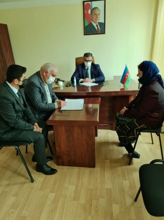 Novruz Aslanov seçicilərini qəbul edib