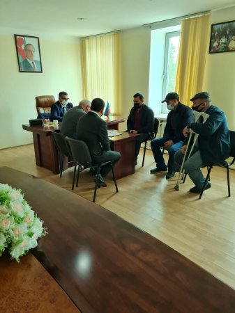 Novruz Aslanov seçicilərini qəbul edib