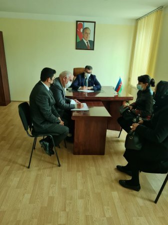 Novruz Aslanov seçicilərini qəbul edib