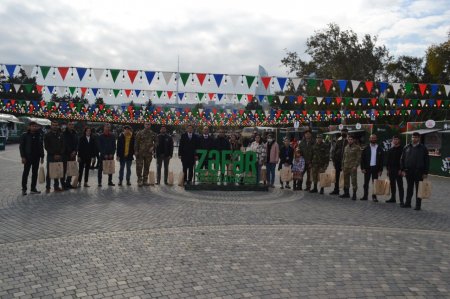 8 Noyabr-Zəfər Günü ilə əlaqədar şəhid ailələrinin gənc üzvləri, qazilər və rayon gəncləri Bakı şəhərinə səfər ediblər