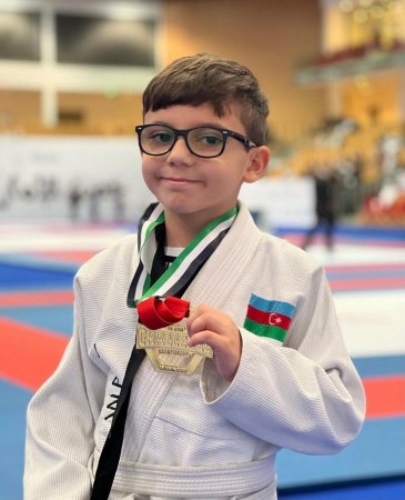 Azərbaycanlı uşaq və yeniyetmələr Əbu-Dabidə keçirilən idman yarışında medallar qazanıblar
