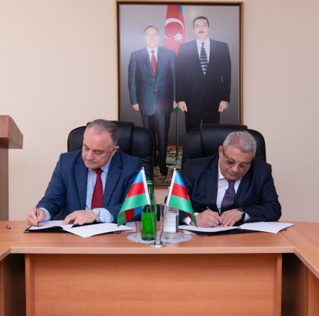 AzTU ilə Müdafiə Sənayesi Nazirliyinin Elmi-Tədqiqat İnstitutu arasında əməkdaşlıq memorandumu imzalanıb