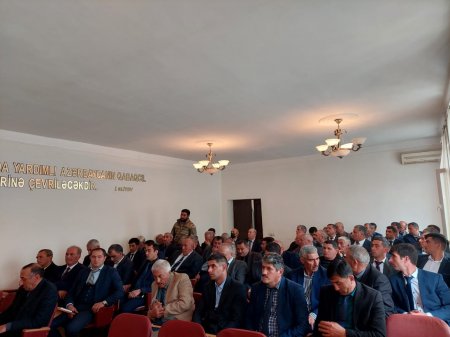 Yardımlı rayonunda fermerlərlə görüş keçirilib