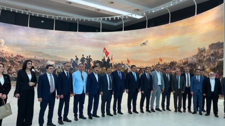 Anar Əsədli Ankarada Əhməd Cavadın anım tədbirinə qatılıb