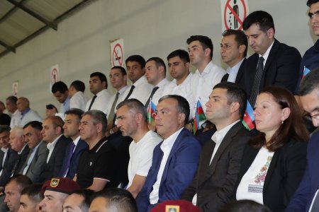 Protezlə təmin edilmiş qazilər futbol oynadı