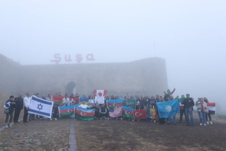 Diaspor nümayəndələrinin dumanlı Şuşaya səfəri başa çatıb