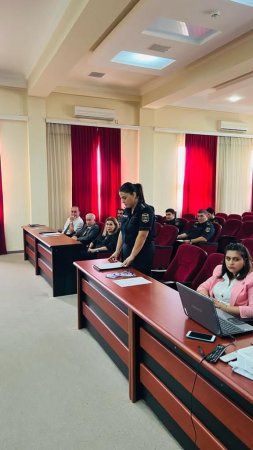 Xəzər Rayon Polis İdarəsinin təşəbbüsü ilə “Uşaqlara dair Strategiyanın həyata keçirilməsi üzrə 2020-2025-ci illər üçün Fəaliyyət Planı”nın icrası ilə bağlı görüş keçirilib