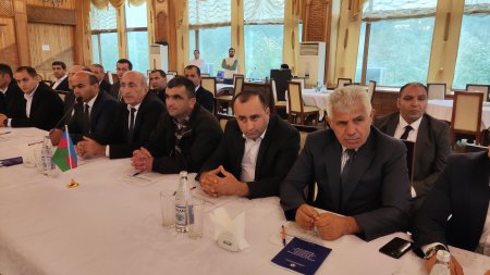 Ümumdünya Layiqli Əmək Gününə həsr olunmuş konfrans keçirilib