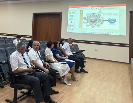 Mərkəzi Aran Regional Təhsil İdarəsində hesabat müşavirəsi