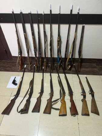 İmişli Rayon Polis Şöbəsinin əməkdaşları tərəfindən qanunsuz saxlanılan silahların aşkarlanaraq götürülməsi