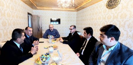 Novruzəli Aslanov İsmayıllıda şəhid ailələrini ziyarət edib -Fotolar