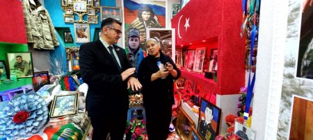 Novruzəli Aslanov İsmayıllıda şəhid ailələrini ziyarət edib -Fotolar