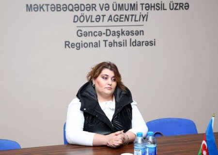 Noyabrın 21-də Gəncə-Daşkəsən Regional Təhsil İdarəsinin müdiri Elçin Kərimov idarənin inzibati binasında vətəndaşları qəbul edib