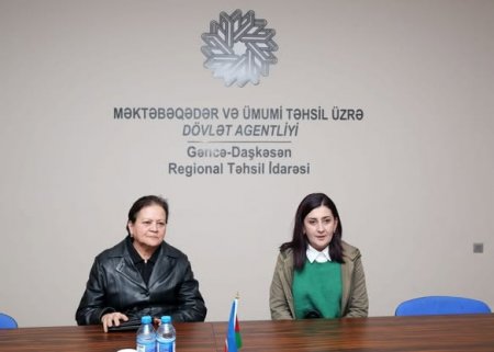 Noyabrın 21-də Gəncə-Daşkəsən Regional Təhsil İdarəsinin müdiri Elçin Kərimov idarənin inzibati binasında vətəndaşları qəbul edib