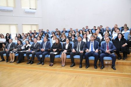 Elm və Təhsil Nazirliyi tərəfindən həyata keçirilən müsabiqə və olimpiadalarda şagirdlərin iştirakı ilə bağlı görüş keçirilib 