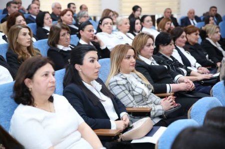 Elm və Təhsil Nazirliyi tərəfindən həyata keçirilən müsabiqə və olimpiadalarda şagirdlərin iştirakı ilə bağlı görüş keçirilib 