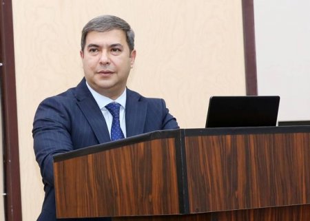 Elm və Təhsil Nazirliyi tərəfindən həyata keçirilən müsabiqə və olimpiadalarda şagirdlərin iştirakı ilə bağlı görüş keçirilib 